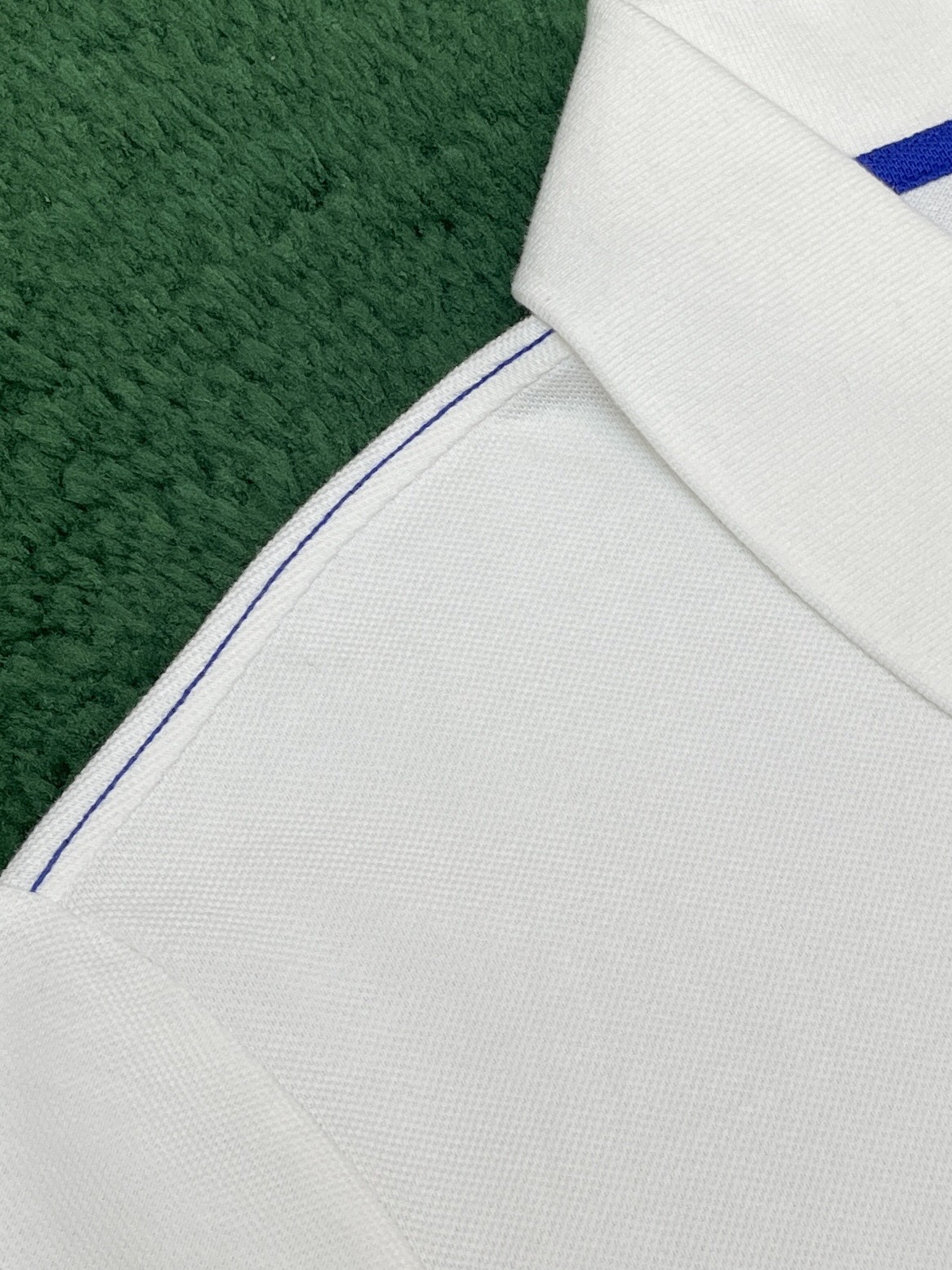 Burberry 버버리 블루 나이트 디자인 자수 피케이 폴로 셔츠 “3COLOR” 레플리카 20번 이미지 - 의류 | 세미샵 레플리카 사이트