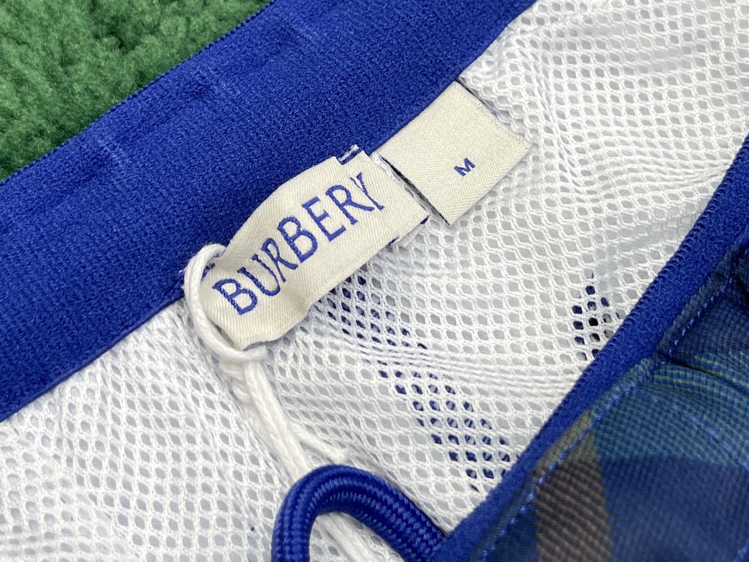 Burberry 버버리 체크 프린트 스윔 팬츠 “3COLOR” 레플리카 7번 이미지 - 의류 | 세미샵 레플리카 사이트