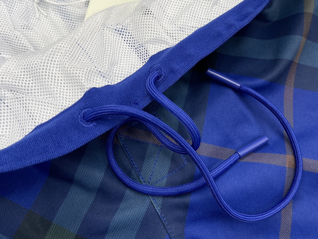 Burberry 버버리 체크 프린트 스윔 팬츠 “3COLOR” 레플리카 8번 이미지 - 의류 | 세미샵 레플리카 사이트