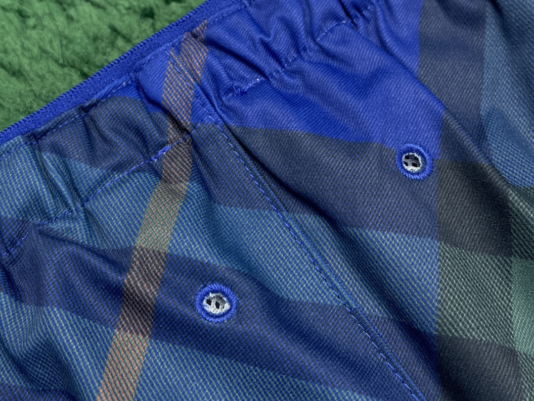 Burberry 버버리 체크 프린트 스윔 팬츠 “3COLOR” 레플리카 9번 이미지 - 의류 | 세미샵 레플리카 사이트