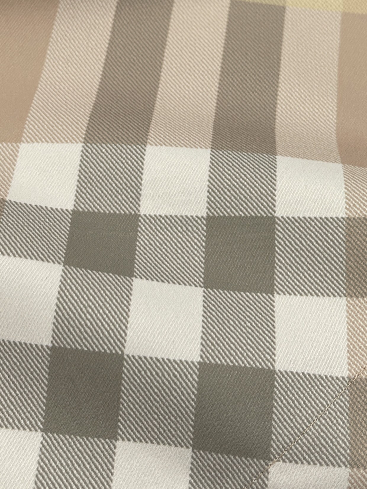 Burberry 버버리 체크 프린트 스윔 팬츠 “3COLOR” 레플리카 18번 이미지 - 의류 | 세미샵 레플리카 사이트