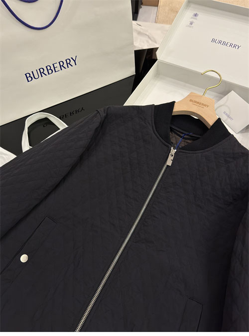 Burberry 버버리 퀼팅 나일론 봄버 자켓 레플리카 12번 이미지 - 의류 | 세미샵 레플리카 사이트