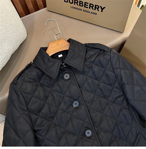 Burberry 버버리 퀼팅 여성용 자켓 레플리카 6번 이미지 - 의류 | 세미샵 레플리카 사이트