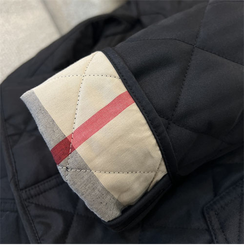 Burberry 버버리 퀼팅 여성용 자켓 레플리카 19번 이미지 - 의류 | 세미샵 레플리카 사이트