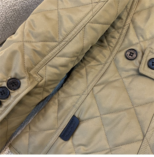 Burberry 버버리 퀼팅 여성용 자켓 레플리카 28번 이미지 - 의류 | 세미샵 레플리카 사이트