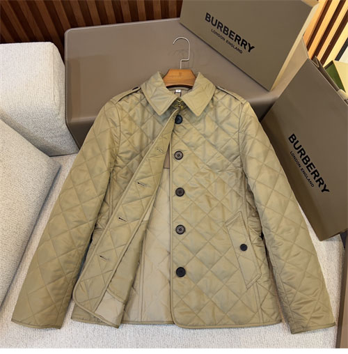 Burberry 버버리 퀼팅 여성용 자켓 레플리카 30번 이미지 - 의류 | 세미샵 레플리카 사이트