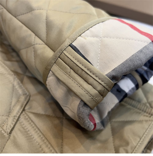 Burberry 버버리 퀼팅 여성용 자켓 레플리카 35번 이미지 - 의류 | 세미샵 레플리카 사이트