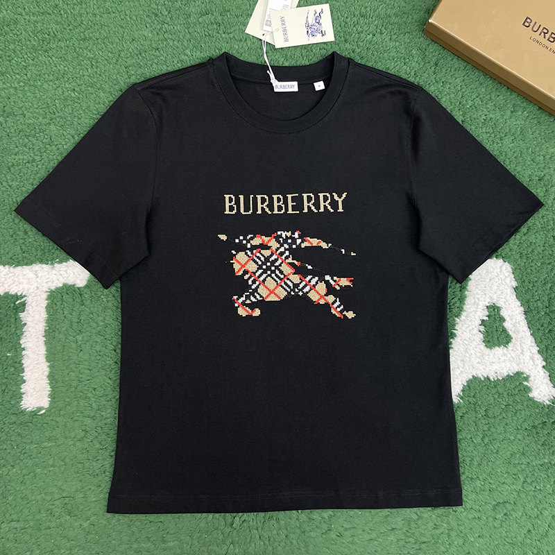 Burberry 버버리 크로스 스티치 EKD 코튼 반팔 티셔츠 레플리카 1번 이미지 - 의류 | 세미샵 레플리카 사이트