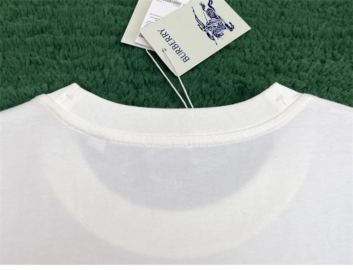 Burberry 버버리 크로스 스티치 EKD 코튼 반팔 티셔츠 레플리카 22번 이미지 - 의류 | 세미샵 레플리카 사이트