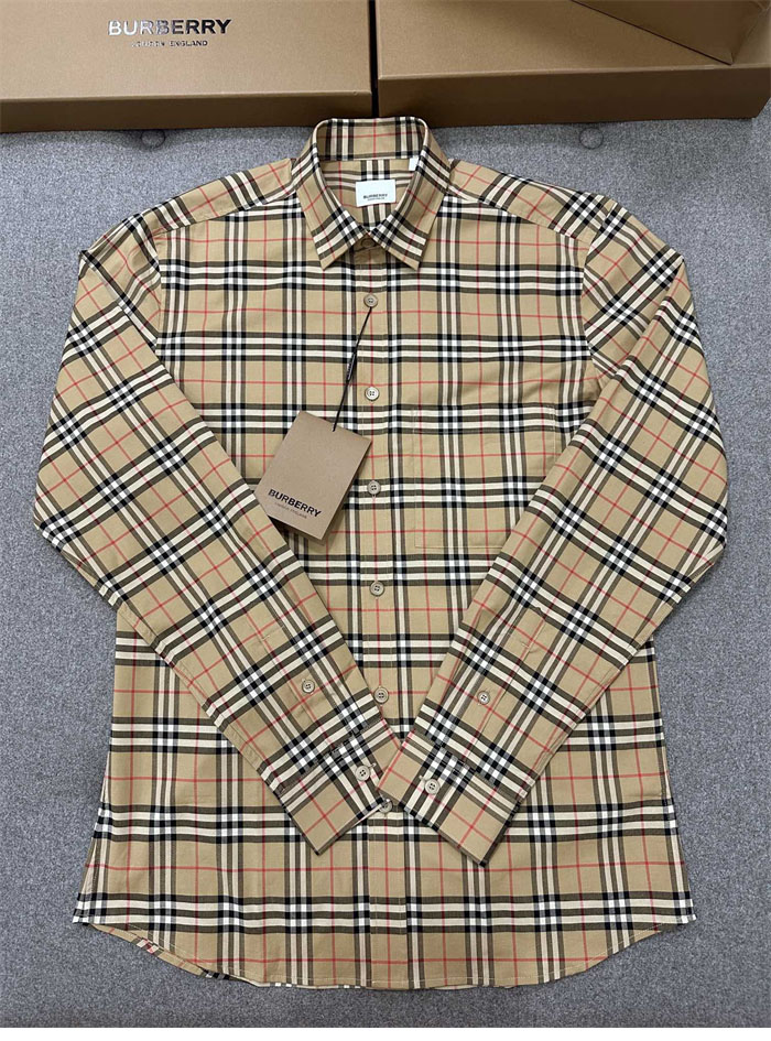 Burberry 버버리 클래식 체크 코튼 포플린 셔츠 레플리카 5번 이미지 - 의류 | 세미샵 레플리카 사이트