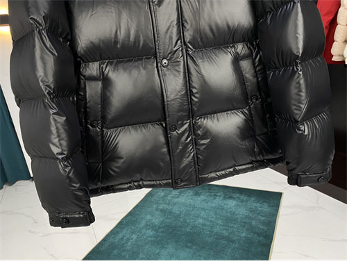 Burberry 버버리 패치 클래식 푸퍼 다운 패딩 자켓 레플리카 7번 이미지 - 의류 | 세미샵 레플리카 사이트