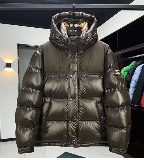 Burberry 버버리 패치 클래식 푸퍼 다운 패딩 자켓 레플리카 20번 이미지 - 의류 | 세미샵 레플리카 사이트