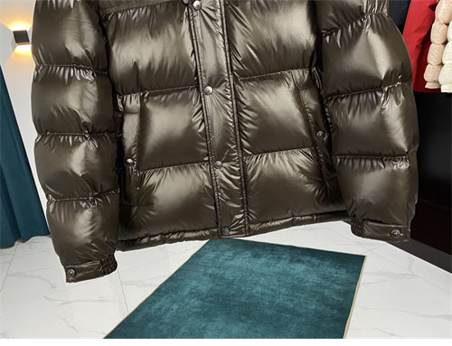 Burberry 버버리 패치 클래식 푸퍼 다운 패딩 자켓 레플리카 25번 이미지 - 의류 | 세미샵 레플리카 사이트