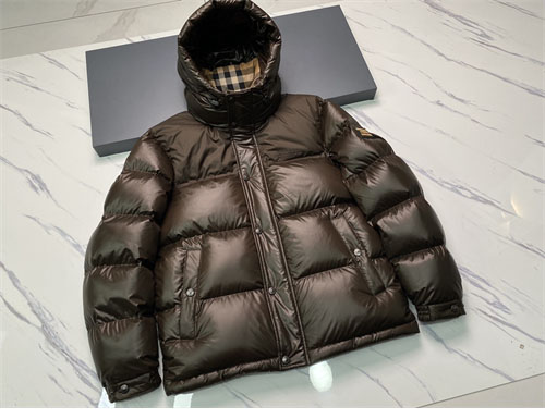 Burberry 버버리 패치 클래식 푸퍼 다운 패딩 자켓 레플리카 29번 이미지 - 의류 | 세미샵 레플리카 사이트