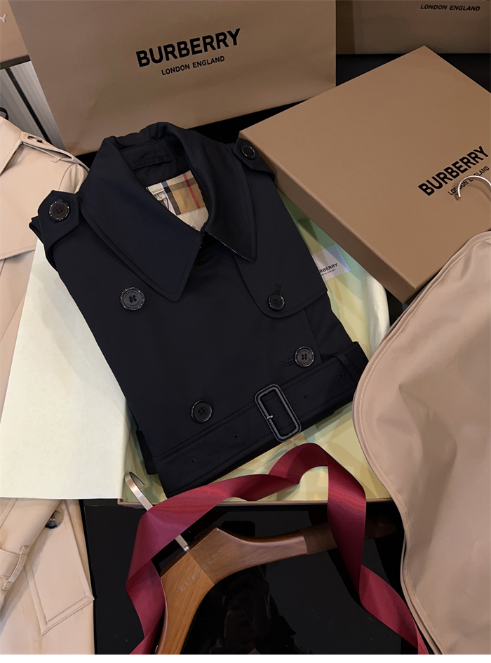 Burberry 버버리 해리티지 여성용 뉴 켄징턴 트렌치코트 블랙 레플리카 5번 이미지 - 의류 | 세미샵 레플리카 사이트