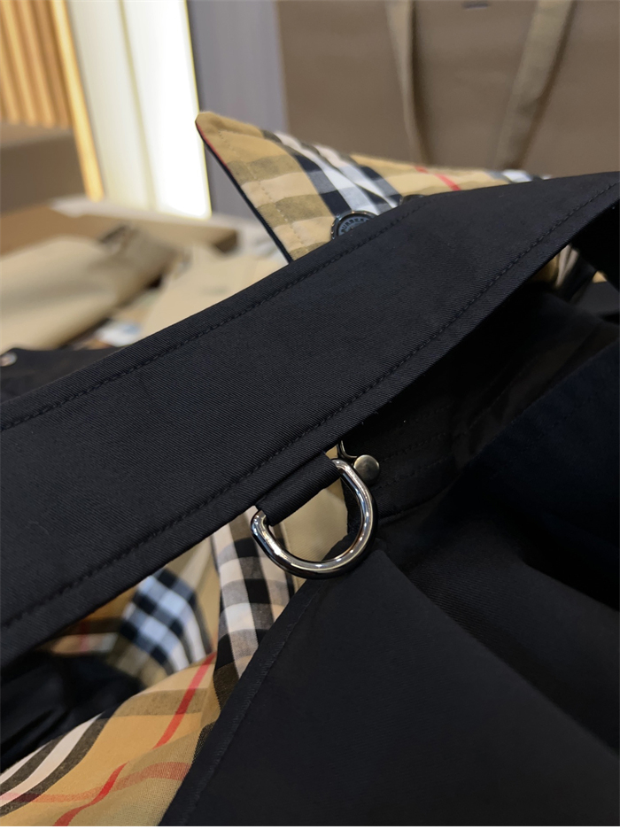 Burberry 버버리 해리티지 여성용 뉴 켄징턴 트렌치코트 블랙 레플리카 23번 이미지 - 의류 | 세미샵 레플리카 사이트