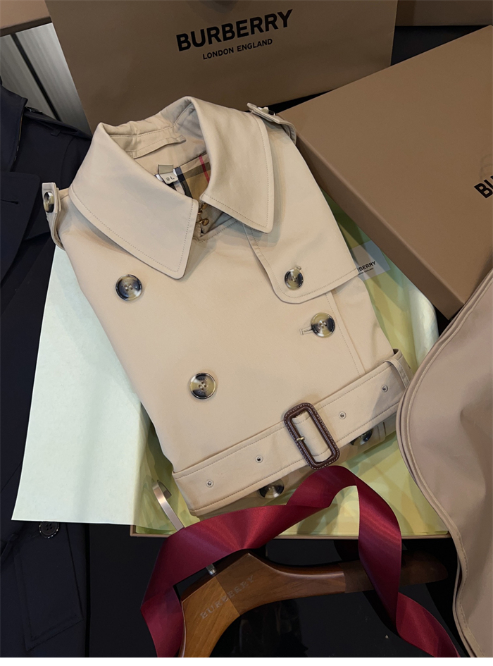 Burberry 버버리 해리티지 여성용 롱 뉴 켄징턴 베이지 레플리카 4번 이미지 - 의류 | 세미샵 레플리카 사이트