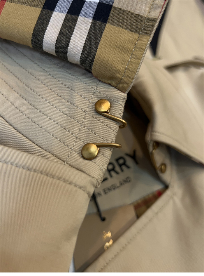 Burberry 버버리 해리티지 여성용 롱 뉴 켄징턴 베이지 레플리카 13번 이미지 - 의류 | 세미샵 레플리카 사이트