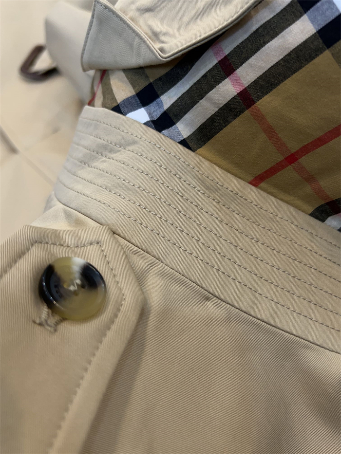 Burberry 버버리 해리티지 여성용 롱 뉴 켄징턴 베이지 레플리카 14번 이미지 - 의류 | 세미샵 레플리카 사이트