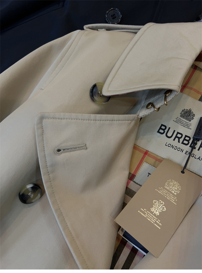 Burberry 버버리 해리티지 여성용 롱 뉴 켄징턴 베이지 레플리카 17번 이미지 - 의류 | 세미샵 레플리카 사이트