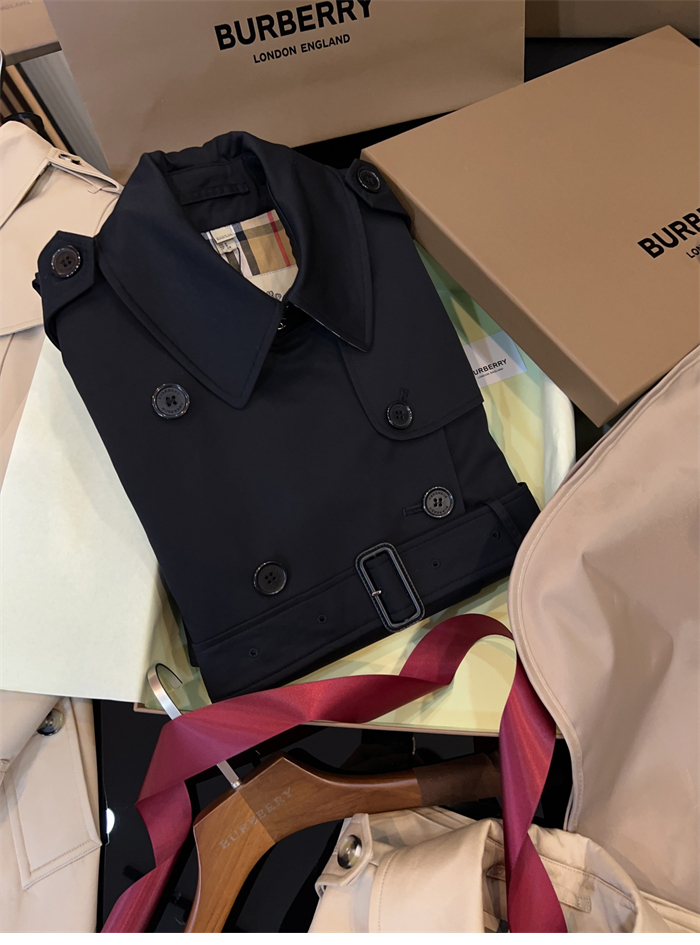 Burberry 버버리 해리티지 여성용 롱 뉴 켄징턴 블랙 레플리카 5번 이미지 - 의류 | 세미샵 레플리카 사이트