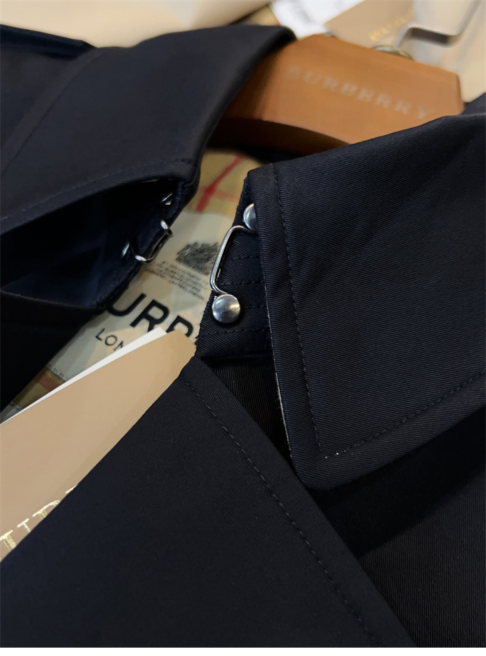 Burberry 버버리 해리티지 여성용 롱 뉴 켄징턴 블랙 레플리카 10번 이미지 - 의류 | 세미샵 레플리카 사이트