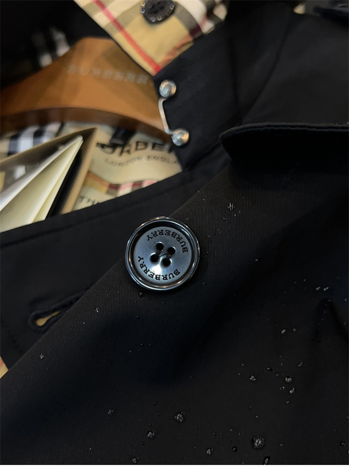 Burberry 버버리 해리티지 여성용 롱 뉴 켄징턴 블랙 레플리카 14번 이미지 - 의류 | 세미샵 레플리카 사이트