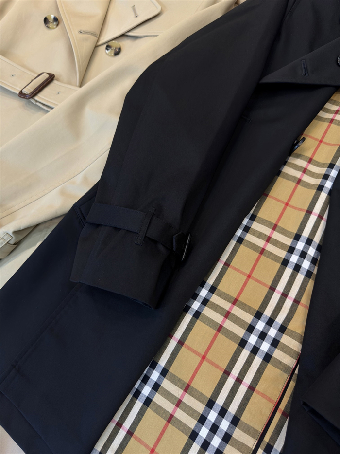Burberry 버버리 해리티지 여성용 숏 뉴 켄징턴 트렌치코트 블랙 레플리카 23번 이미지 - 의류 | 세미샵 레플리카 사이트