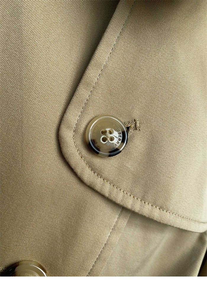 Burberry 버버리 해리티지 여성용 숏 켄징턴 트렌치코트 베이지 레플리카 15번 이미지 - 의류 | 세미샵 레플리카 사이트