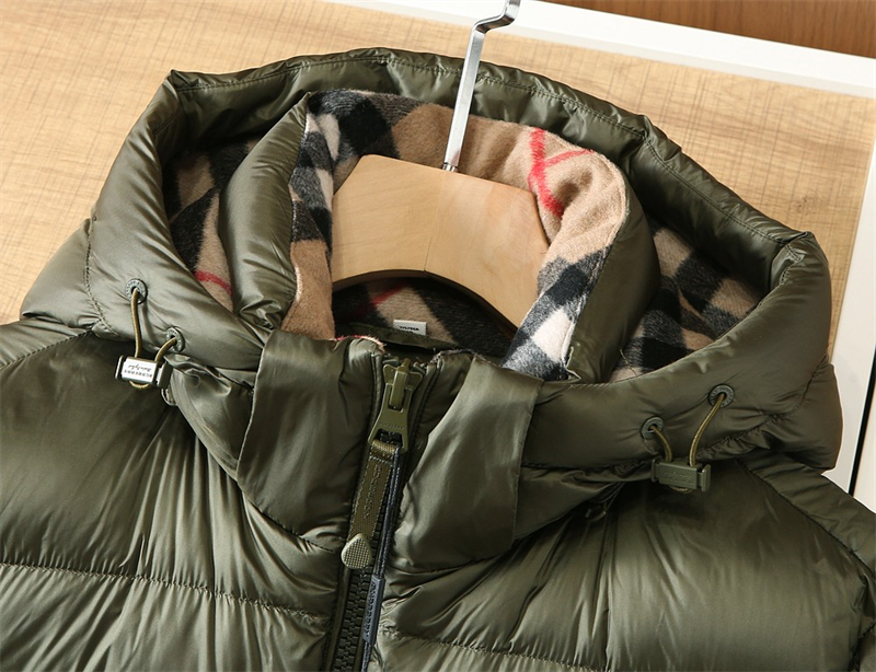 버버리 버버리 후드 다운 푸퍼 자켓 레플리카 19번 이미지 - 의류 | 세미샵 레플리카 사이트
