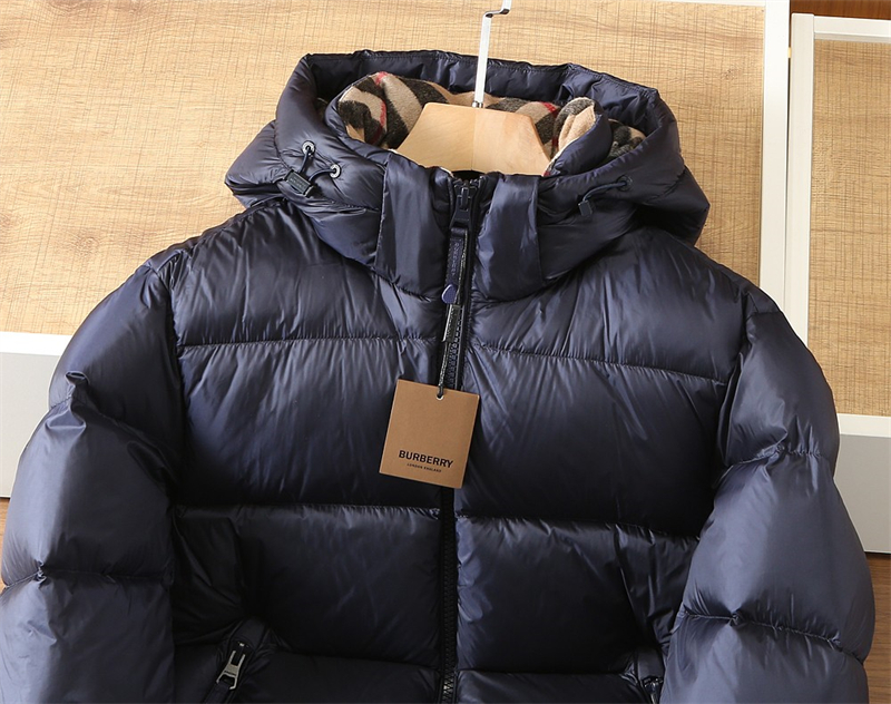 버버리 버버리 후드 다운 푸퍼 자켓 레플리카 13번 이미지 - 의류 | 세미샵 레플리카 사이트