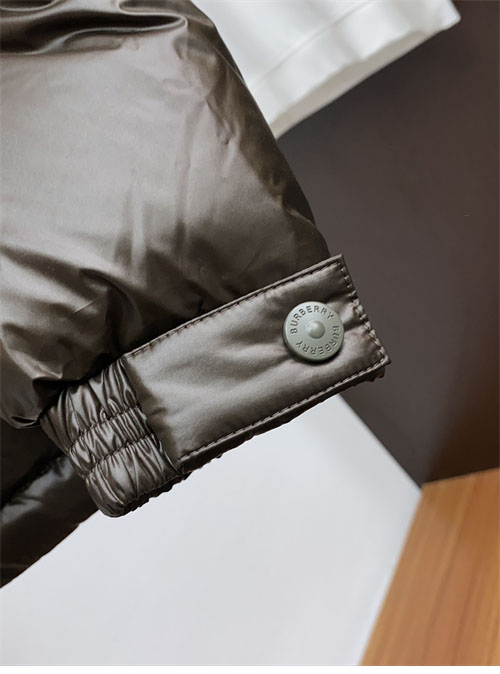 Burberry 버버리 24FW 로고 숏 패딩 레플리카 6번 이미지 - 의류 | 세미샵 레플리카 사이트