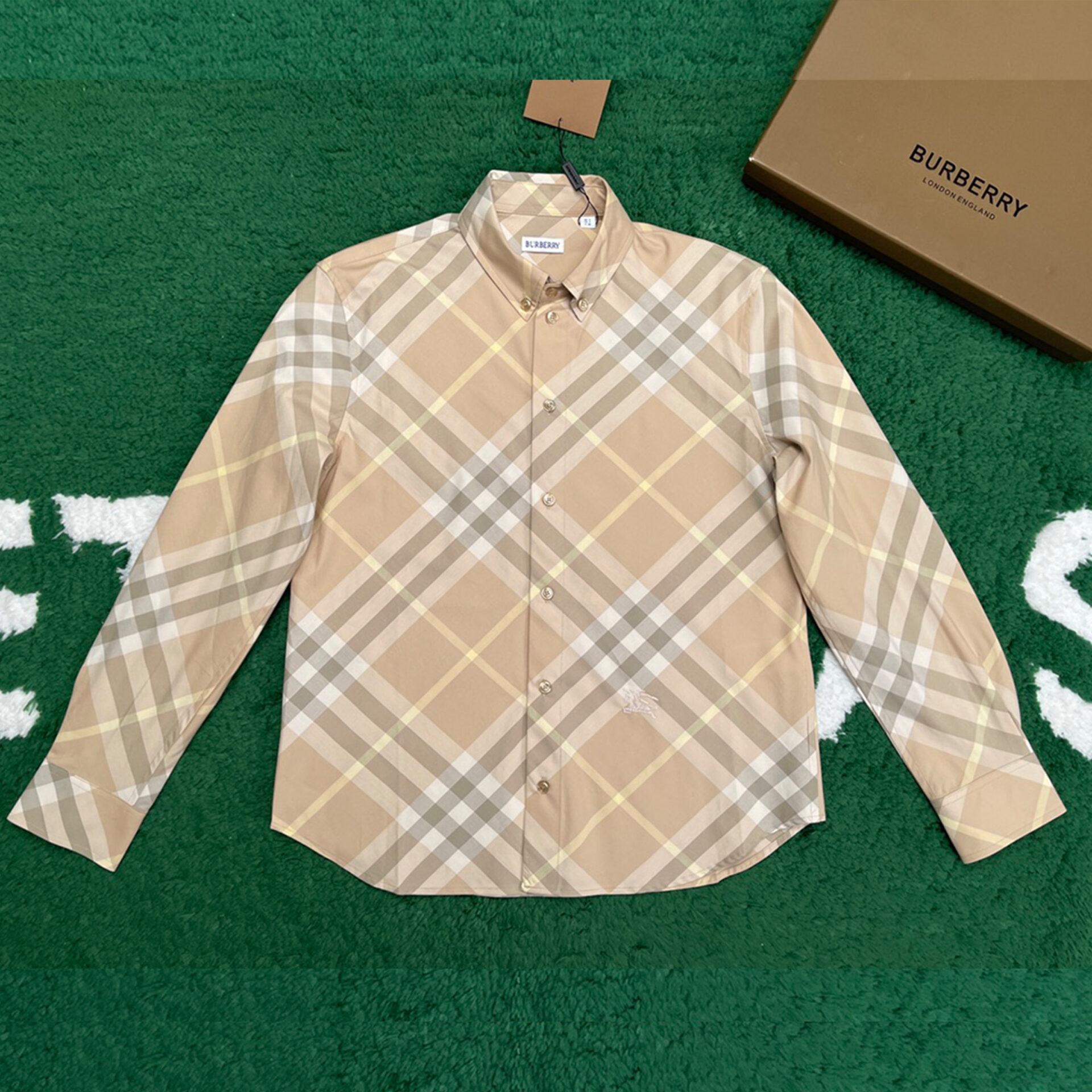 Burberry 버버리 24SS 체크 코튼 긴팔 셔츠 베이지 레플리카 1번 이미지 - 의류 | 세미샵 레플리카 사이트