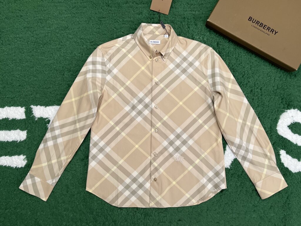 Burberry 버버리 24SS 체크 코튼 긴팔 셔츠 베이지 레플리카 3번 이미지 - 의류 | 세미샵 레플리카 사이트