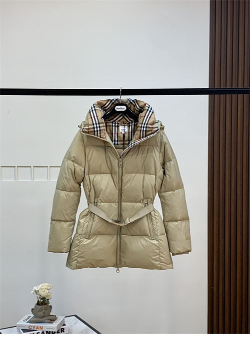 Burberry 버버리 90 트렌치 벨트 패딩 다운 자켓 레플리카 8번 이미지 - 의류 | 세미샵 레플리카 사이트