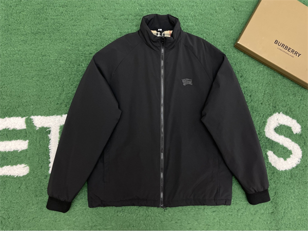 Burberry 버버리 Pailton 패커블 후드 다운 패딩 자켓 레플리카 6번 이미지 - 의류 | 세미샵 레플리카 사이트