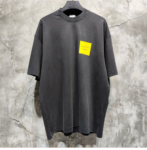 Vetements 베트멍 스티키 로고 반팔 티셔츠 레플리카 5번 이미지 - 의류 | 세미샵 레플리카 사이트