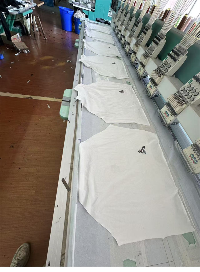 Bottega Veneta 보테가베네타 자수 디테일 코튼 반팔 티셔츠 레플리카 18번 이미지 - 의류 | 세미샵 레플리카 사이트