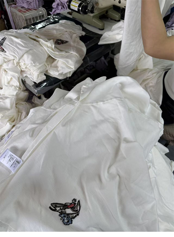 Bottega Veneta 보테가베네타 자수 디테일 코튼 반팔 티셔츠 레플리카 20번 이미지 - 의류 | 세미샵 레플리카 사이트