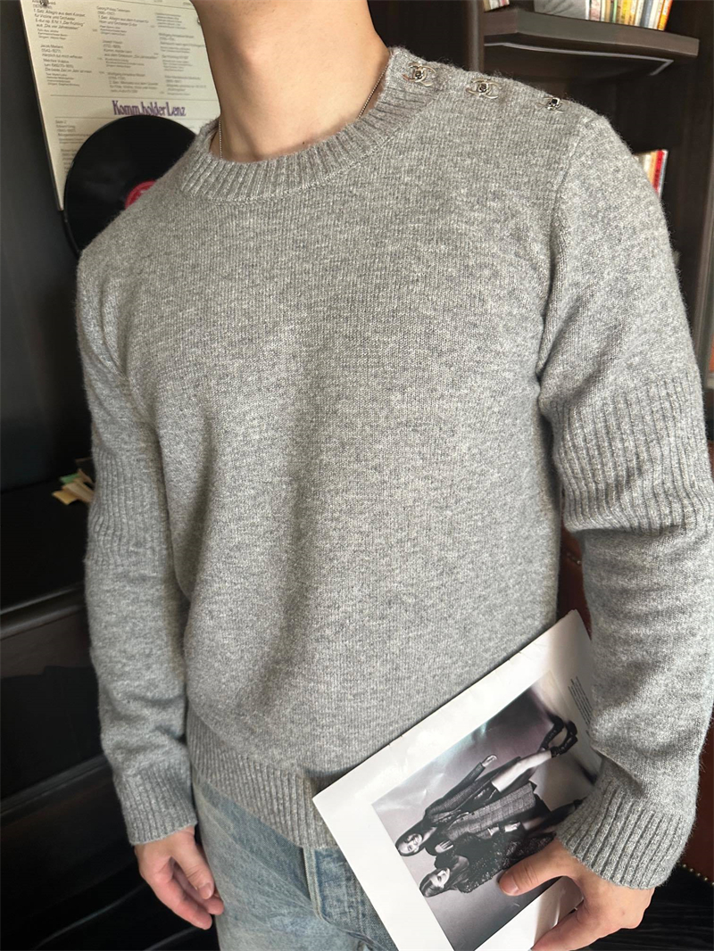 C H A N E L 샤넬 숄더 버튼 CC로고 울 니트 스웨터 레플리카 3번 이미지 - 의류 | 세미샵 레플리카 사이트