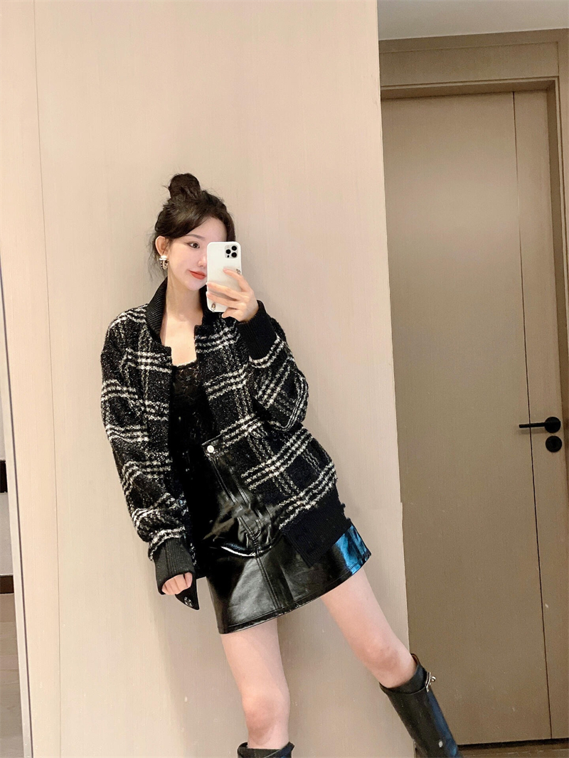 C H A N E L 샤넬 숄카라 체크 버튼 울 트위드 자켓 레플리카 3번 이미지 - 의류 | 세미샵 레플리카 사이트