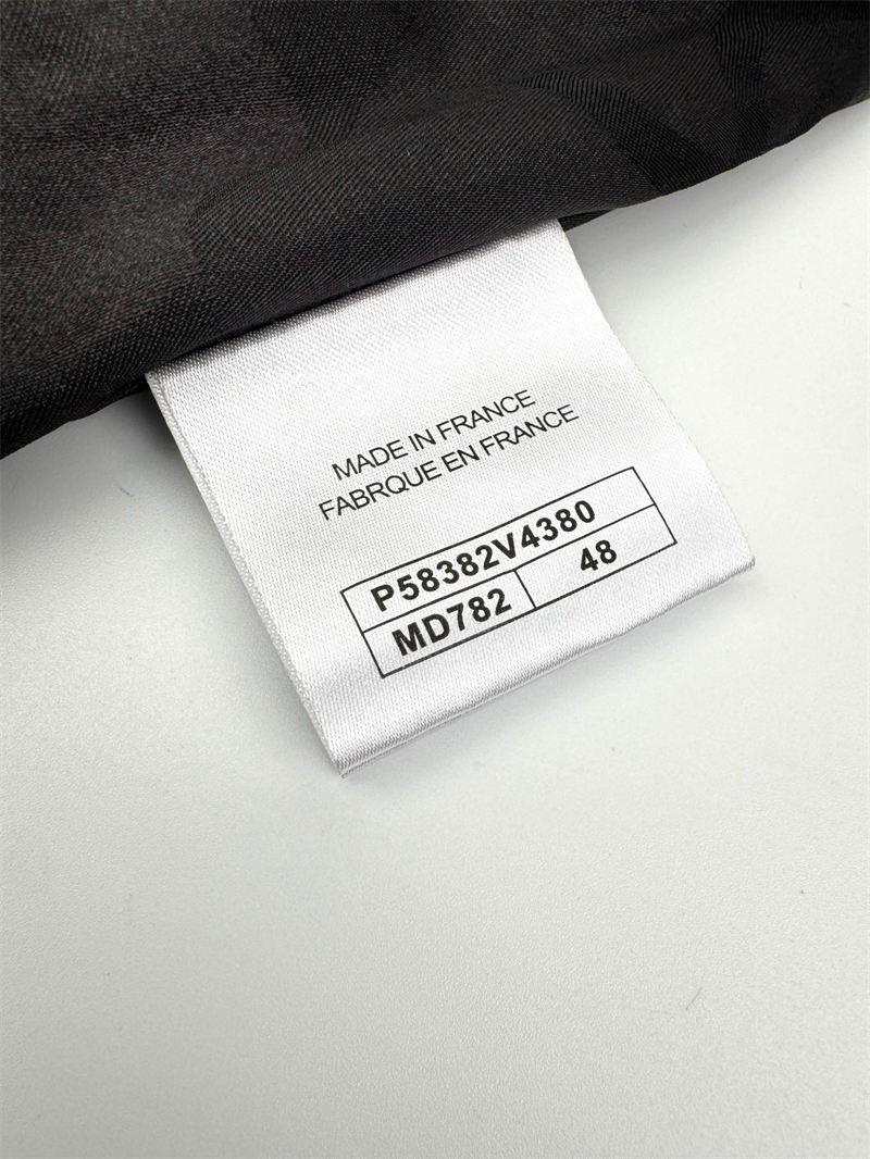 C H A N E L 샤넬 숄카라 체크 버튼 울 트위드 자켓 레플리카 12번 이미지 - 의류 | 세미샵 레플리카 사이트