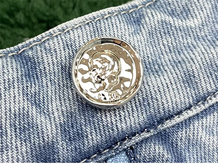 C H A N E L 샤넬 25P 시퀸 자수 워시드 데님 팬츠 레플리카 8번 이미지 - 의류 | 세미샵 레플리카 사이트