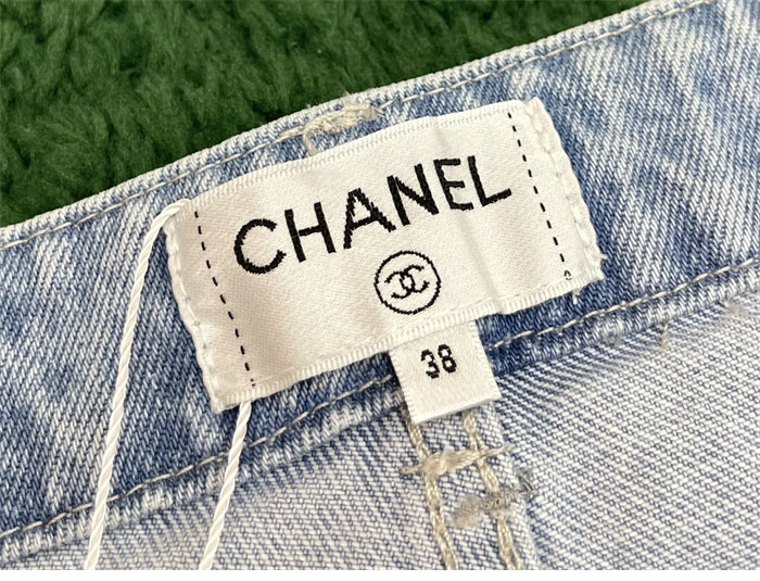 C H A N E L 샤넬 25P 시퀸 자수 워시드 데님 팬츠 레플리카 13번 이미지 - 의류 | 세미샵 레플리카 사이트