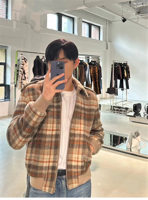 C E L I N E 셀린느 트리오페 로고 자수 배색 체크 테디 자켓 레플리카 2번 이미지 - 의류 | 세미샵 레플리카 사이트