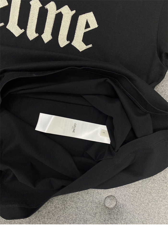 C E L I N E 셀린느 플로킹 로고 루즈핏 반팔 티셔츠 레플리카 21번 이미지 - 의류 | 세미샵 레플리카 사이트