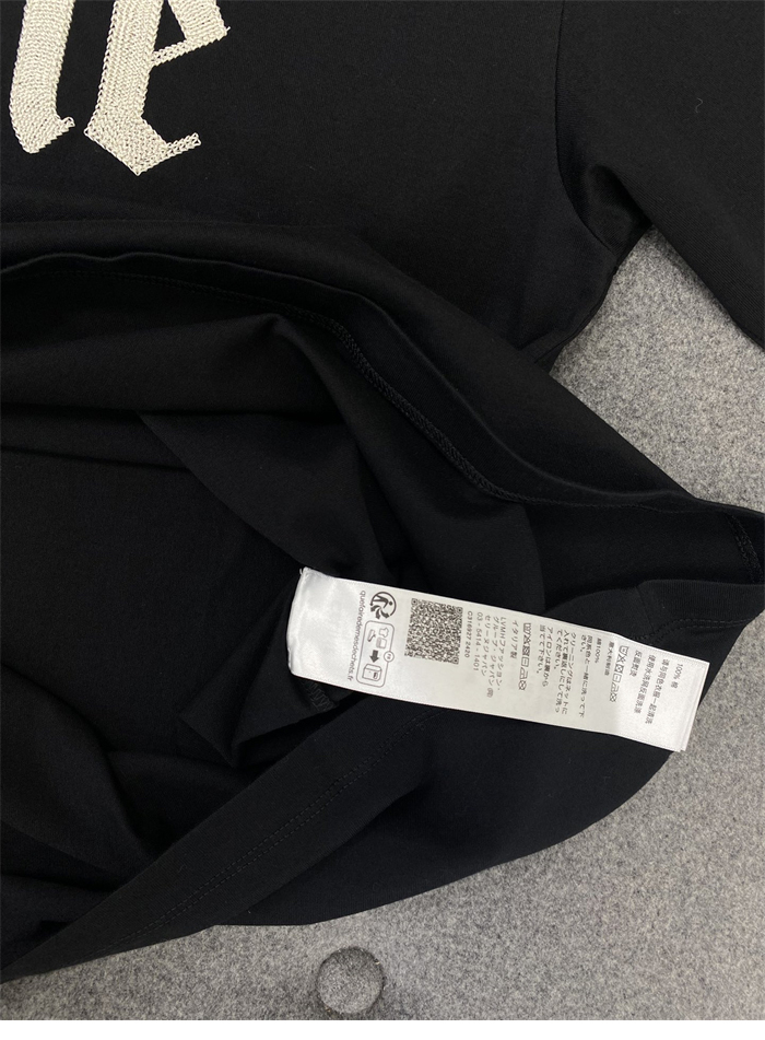 C E L I N E 셀린느 플로킹 로고 루즈핏 반팔 티셔츠 레플리카 22번 이미지 - 의류 | 세미샵 레플리카 사이트