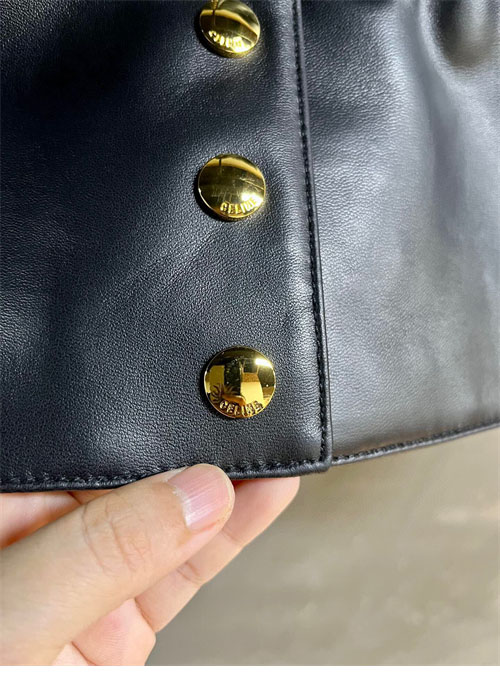 C E L I N E 셀린느 24FW 스냅 버튼 램스킨 퓨어 카라 자켓 레플리카 6번 이미지 - 의류 | 세미샵 레플리카 사이트