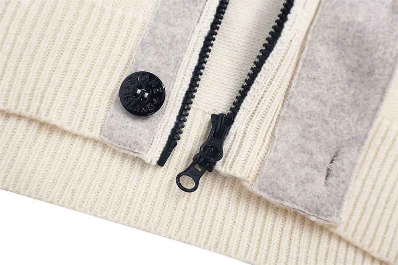 Stone Island 스톤아일랜드 와펜 하이넥 버튼 니트 스웨터 레플리카 6번 이미지 - 의류 | 세미샵 레플리카 사이트