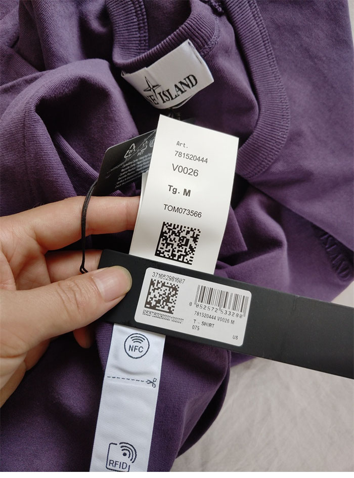 Stone Island 스톤아일랜드 23SS 20444 오버사이즈 핏 자수 티셔츠 레플리카 15번 이미지 - 의류 | 세미샵 레플리카 사이트